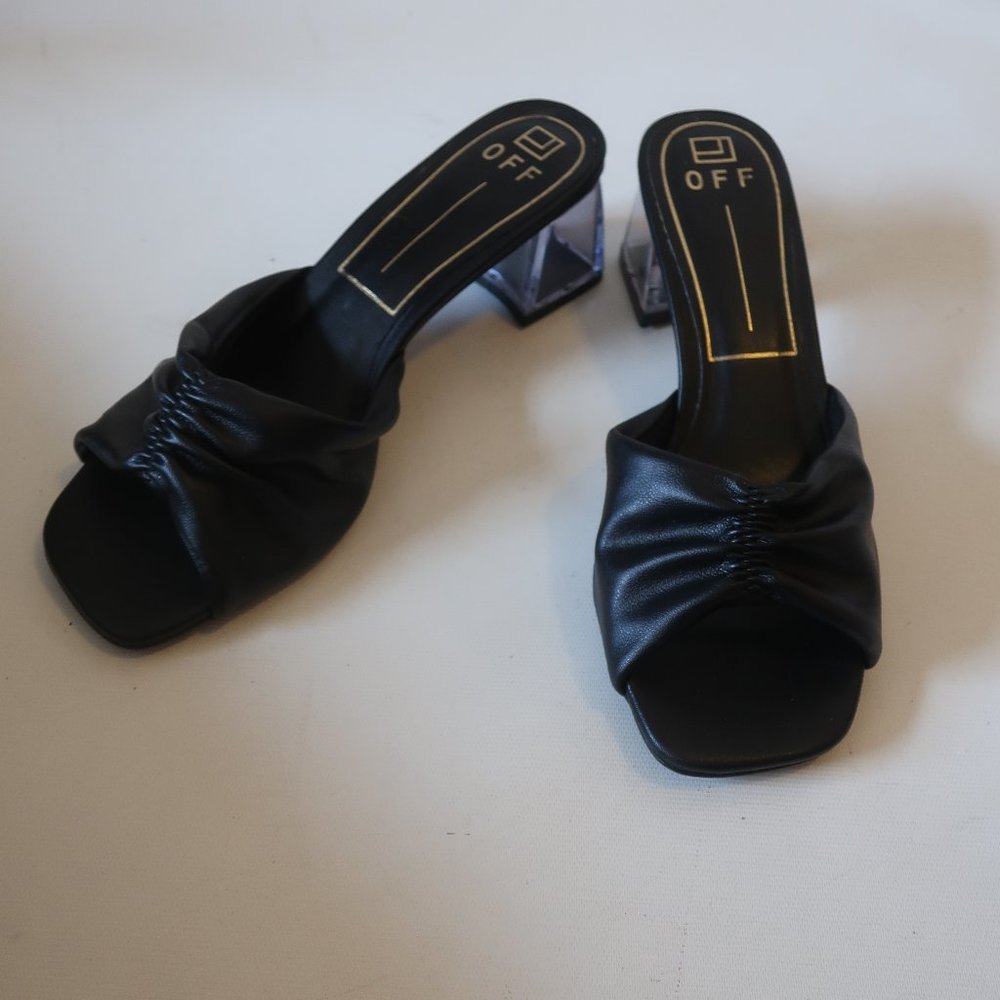 NWOB Womens Off Black Faux Leather Lucite Block Heel Sandal Slides 7 *